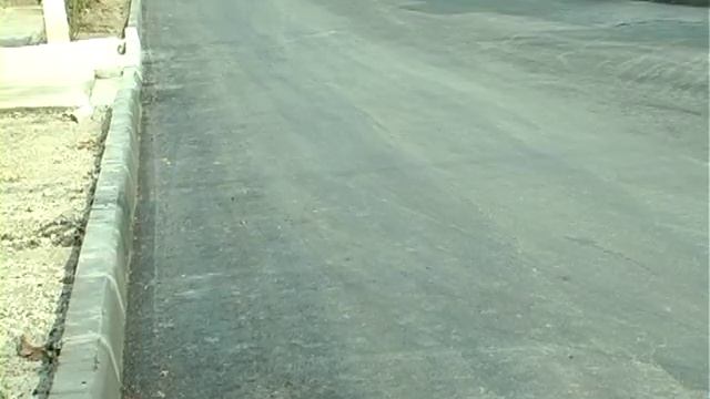 Ремонт дороги и тротуара в переулке Айвазовском завершен смотреть онлайн