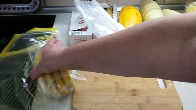 Остатки урожая КАБАЧКОВ - ЗАМОРАЖИВАЕМ разными способами. Перцы для фарширования на зиму. смотреть онлайн