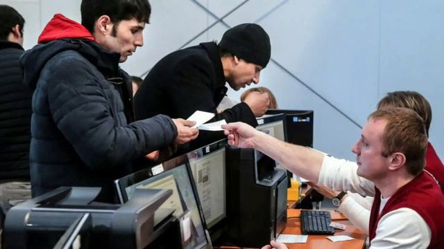 Получение Гражданства РФ для Трудовых Мигрантов! смотреть онлайн