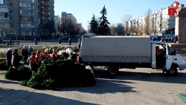 Установка ёлки (декабрь 2019) смотреть онлайн