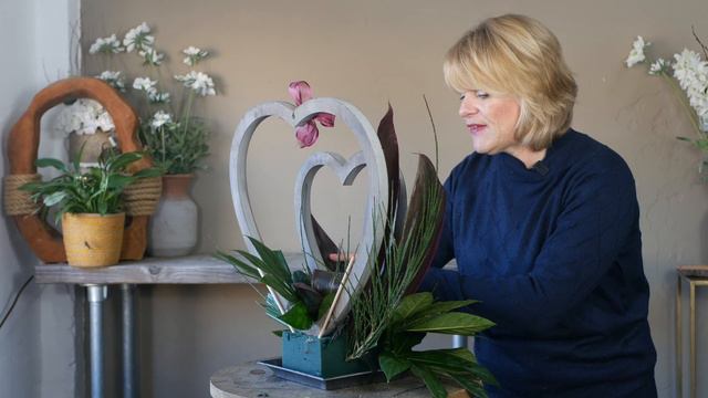 How To Make A Flower Arrangement For Valentines Day - Flower Arranging/Floristry -