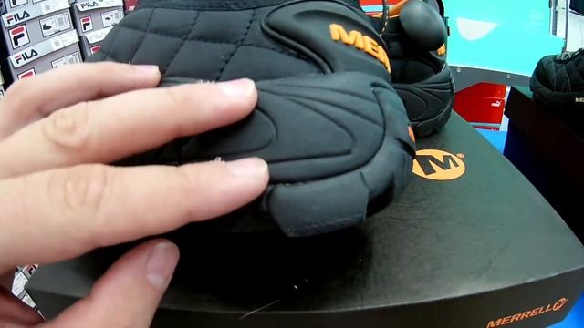 Легендарные утепленные кроссовки Merrell Ice Cap Moc II смотреть онлайн