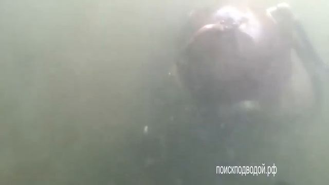 Рубка металлического троса под водой смотреть онлайн