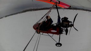 Дельталет с аэродинамическим управлением крыла по крену.Фиксация по крену