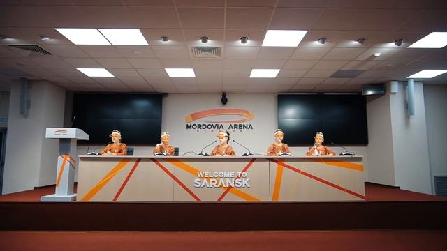 ТАНЦУЕМ НА ФУТБОЛЕ/ ТАНЦЫ ДЕТИ ВЫСТУПЛЕНИЕ НА СТАДИОНЕ смотреть онлайн