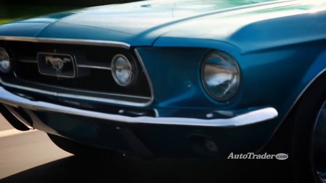 Ford Mustang | New vs. Classic | Autotrader смотреть онлайн