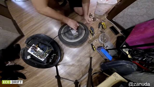 Замена покрышки на моноколесе смотреть онлайн