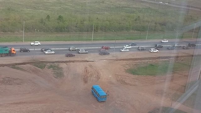 Выезд с ул. Карпова на Загородное шоссе немного усложнили )))) г. Оренбург смотреть онлайн