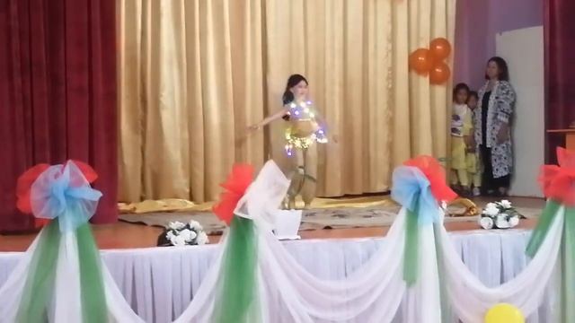 Осенний бал ? ? ? Күз аруы өз өнері Мырзакасым Әсел Тәңіржанқызы 4 а сыныбы жетекші Болатова Ұлсара