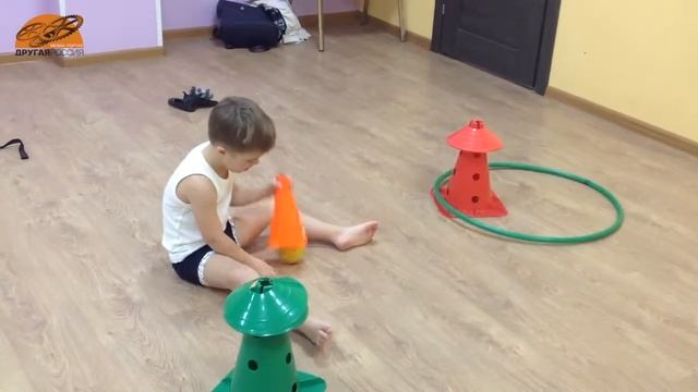 Школа Волшебства Синдром Дауна Акробатика Первый месяц обучения Гоша смотреть онлайн