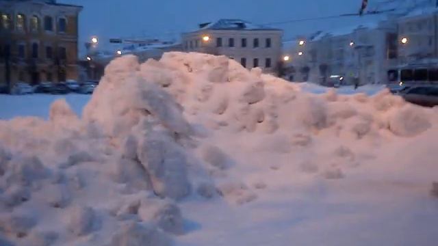 Как убирают дороги в Твери смотреть онлайн