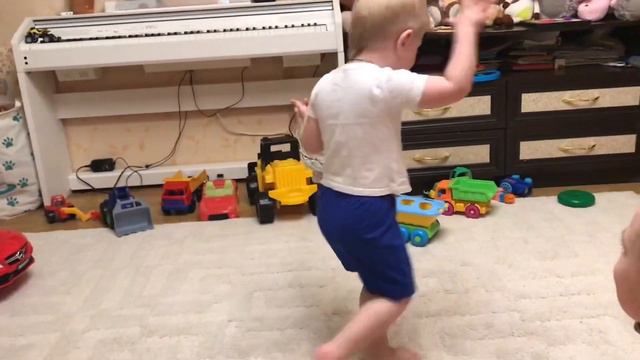 Ну не можем мы без группы Садко😁 Самые яркие поклонники!!!🤩 смотреть онлайн