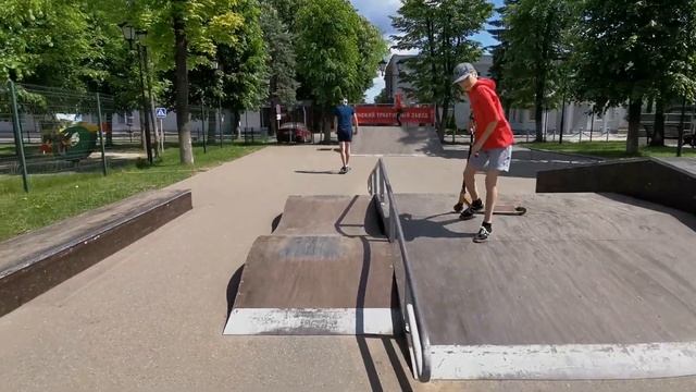 ГОД КАТАНИЯ, КАКИЕ ТРЮКИ УМЕЮ? МОЙ ПРОГРЕСС КАТАНИЯ смотреть онлайн