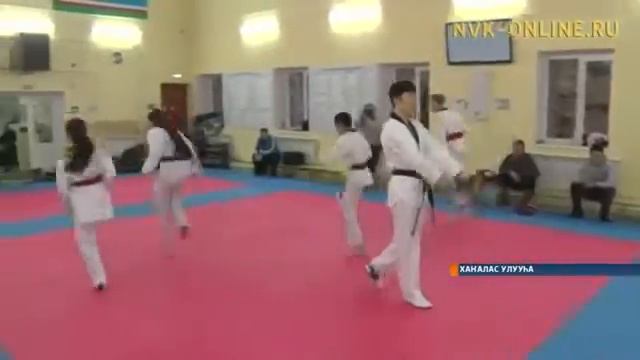 Хаҥаласка Кореяттан сылдьар ХИФУ устудьуона маастар кылаас ыытта смотреть онлайн