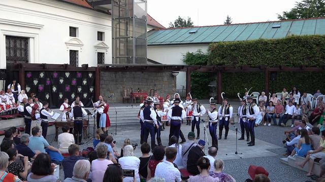 „Proč bysme veselí nebyli, šak nám Pán Bůh přeje...“ смотреть онлайн
