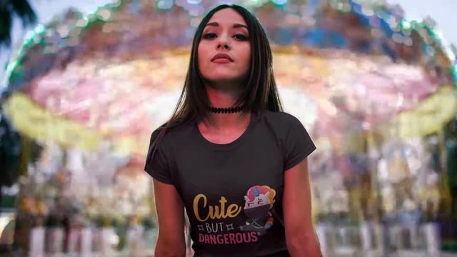 Cute But Dangerous T-Shirt смотреть онлайн