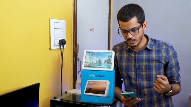Simple Smart Home setup part 2 ft Alexa and Amazon Echo Show 8! смотреть онлайн