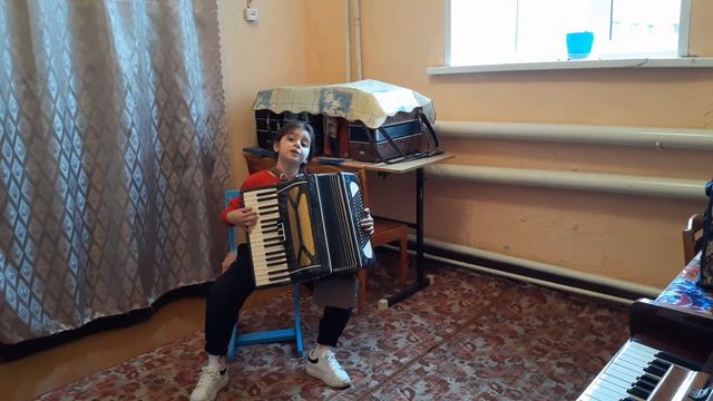 Смоян Ангелина (аккордеон). О.Шплатова 1. "Бобик", 2. "Жучка". смотреть онлайн