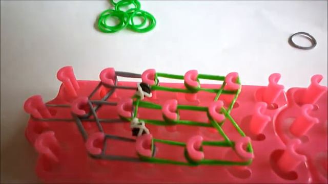 Rainbow loom Helmet Pig (Angry Birds / Bad Piggies series) смотреть онлайн