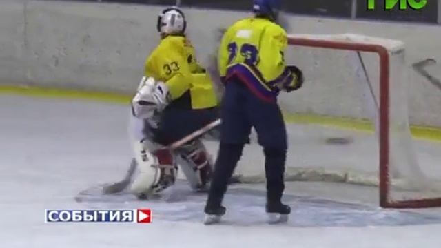 Девушка в мужской хоккейной команде смотреть онлайн
