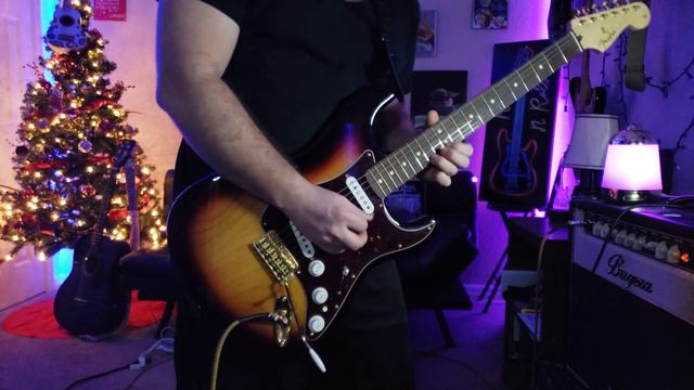 Fender Deluxe Players Stratocaster смотреть онлайн