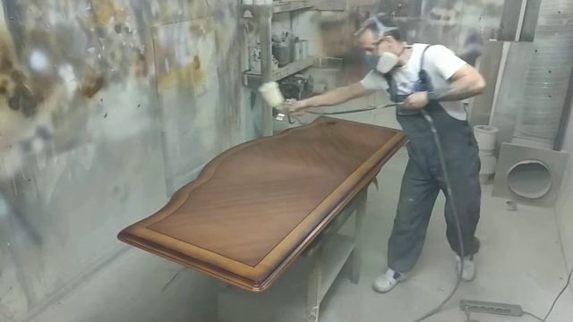 Перелив лаком столешницы. Стол письменный"Carpenter" смотреть онлайн