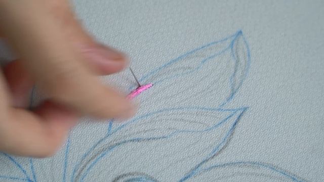 Lotus Flower Embroidery of Traditional Hand Embroidery Art [Free Download Pattern] смотреть онлайн
