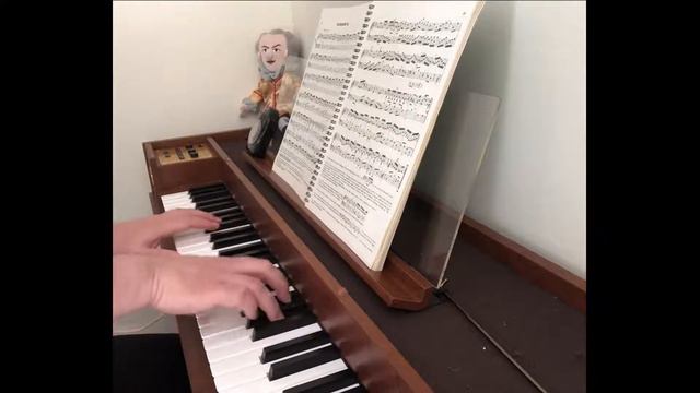 Prelude and Fugue in f BWV 881 - JS Bach смотреть онлайн
