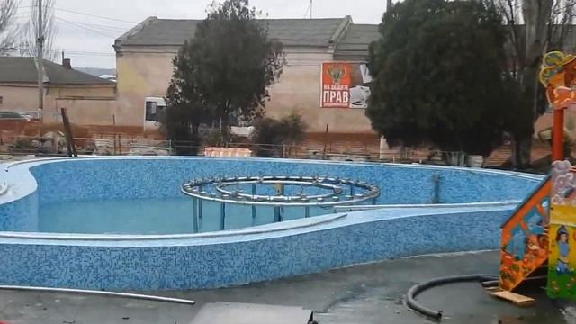 Россия пришла ! Керчь.Сквер Алёнка.Цветомузыкальный фонтан. смотреть онлайн