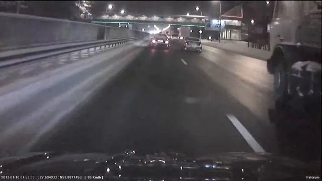 Дурацкая мигающая реклама возле дороги смотреть онлайн