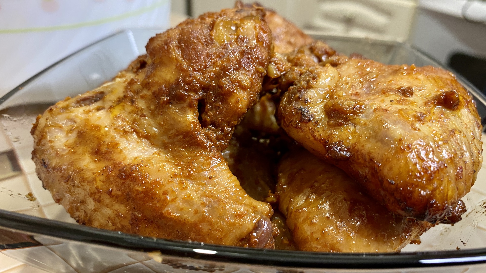 Куриные крылышки в маринаде съедаются мгновенно смотреть онлайн