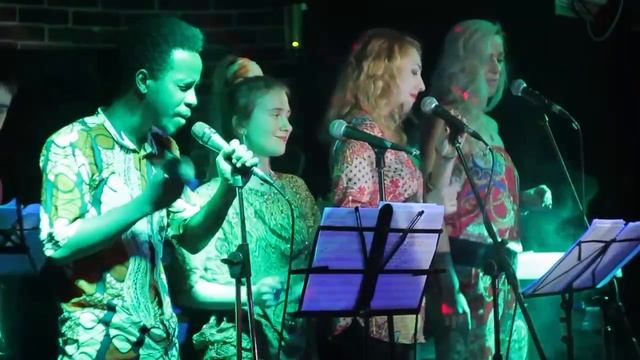 Грандиозный концерт в рамках фестиваля «Ритмы Африки» смотреть онлайн