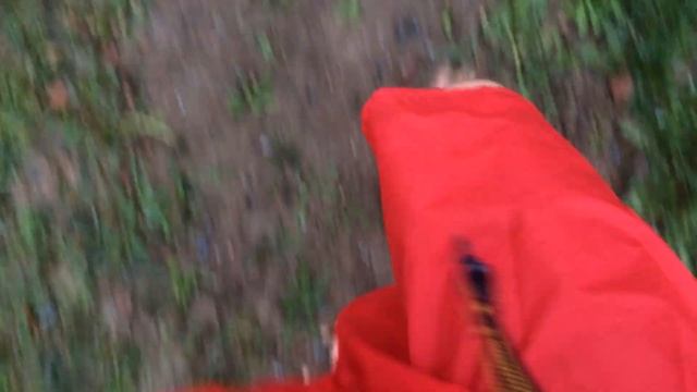 Откуда такая взялась, что через лес и через грязь босиком пробежалась!? смотреть онлайн