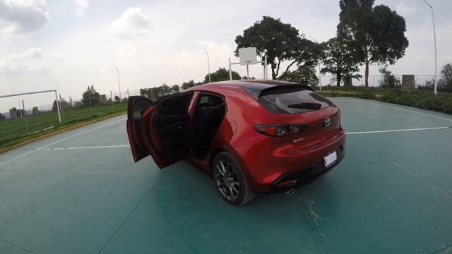 Sistema Bose Mazda 3
