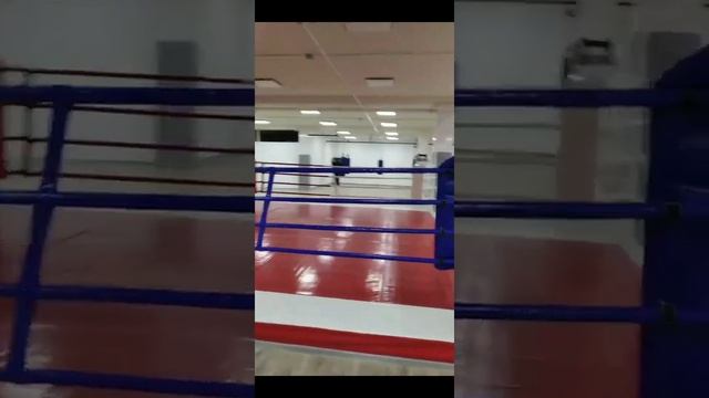 Клуб бокса в центре города Новороссийска. смотреть онлайн