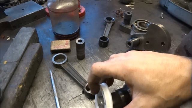 Коленвал рысь с новыми шатунами 30L