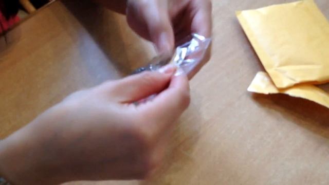 Серьги кленовый лист с черными кристаллами с Aliexpress смотреть онлайн