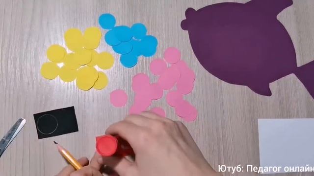 Рыбка из бумаги. Простые поделки для детей. Мастер-класс смотреть онлайн