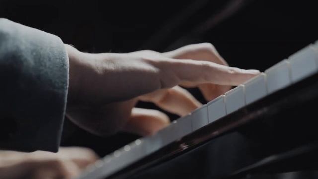 П.И. Чайковский - «Март.Песнь жаворонка» из цикла «Времена года» / Ильдар Саубанов (фортепиано) смотреть онлайн