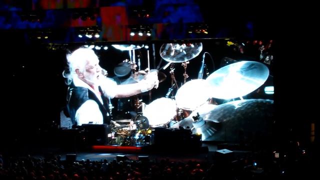 World Turning with Mick Fleetwood Drum Solo Nashville TN смотреть онлайн