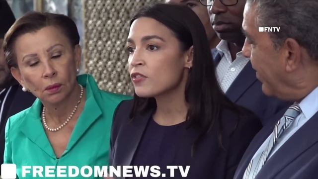 Fox News FORCED To CUT Live-Feed as FURIOUS New Yorkers SCREAM At AOC | Ends Event In Pure PANIC смотреть онлайн