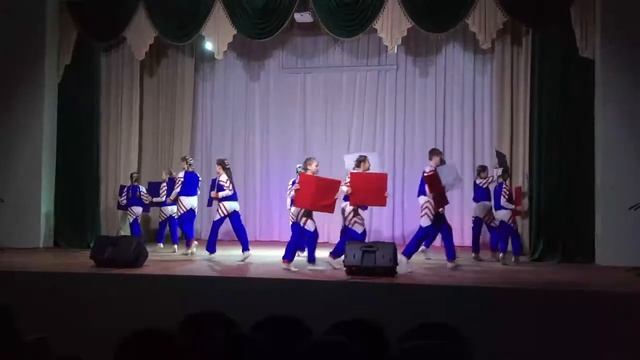 Танцкласс "Крылья" "Наш Триколор" смотреть онлайн