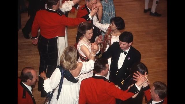 КРИЗИС Елизаветы и СТРАШНЫЙ 1992 год _ ПОЖАР _ РАЗВОД _ СКАНДАЛЫ _ ПОКАЖУТ в 5 сезоне сериала КОРОН