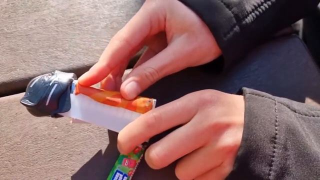 Обзор дозатора PEZ смотреть онлайн