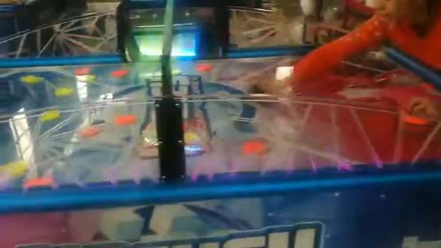 coin operated air hockey table arcade games with led lighting смотреть онлайн