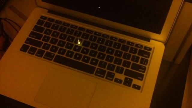 Гравировка клавиатуры MacBook смотреть онлайн