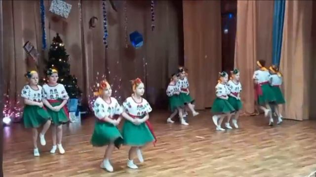 "Дитяча полька" - дитячий танцювальний колектив Барви смотреть онлайн