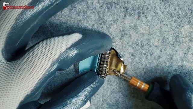 Energizer alkaline A23 whats inside mini 12 volts battery ASMR смотреть онлайн