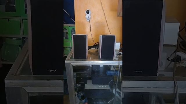 Edifier r1700bt soundtest 66 watts room feeling sounds goods n goods ? смотреть онлайн