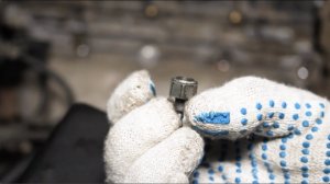 Демонтаж обломанной свечи накала Kia Sorento D4CB